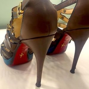 Cesare Paciotti gladiator heels in size 38.5